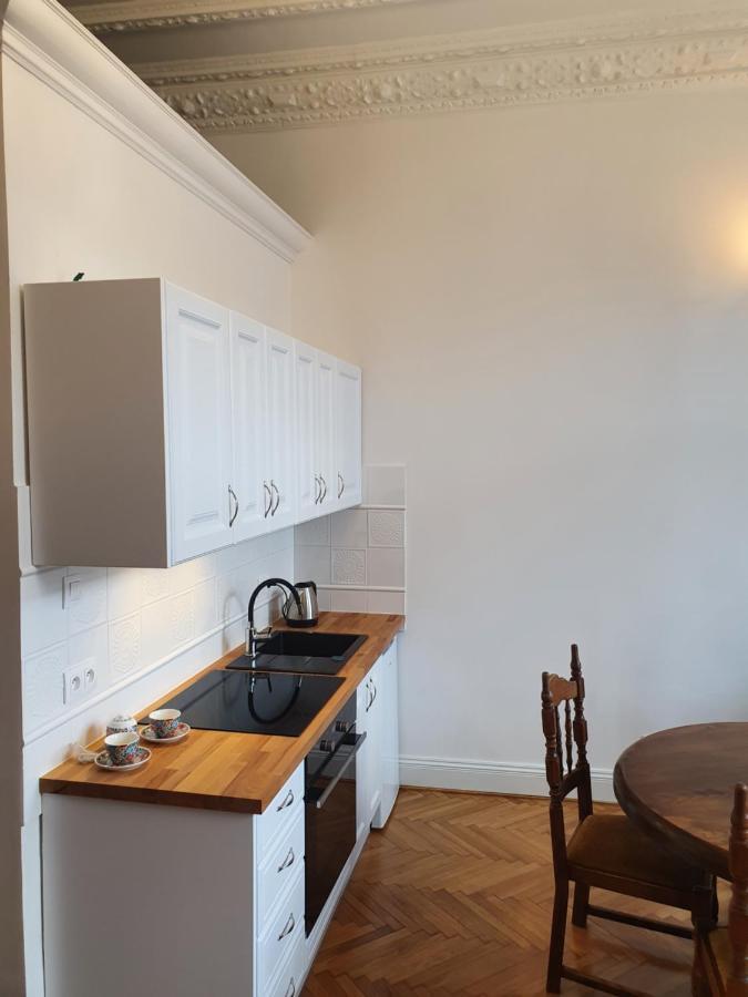 Prestige Aparthotel Piotrkowska 82 - Wyjatkowy Widok Na Deptak Łódź Extérieur photo