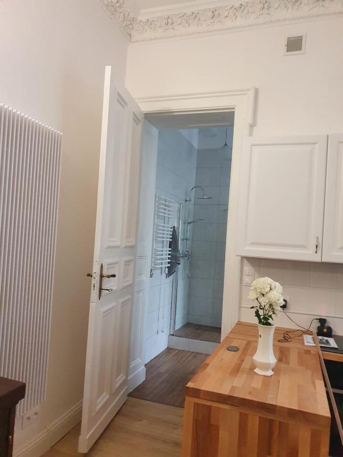 Prestige Aparthotel Piotrkowska 82 - Wyjatkowy Widok Na Deptak Łódź Extérieur photo